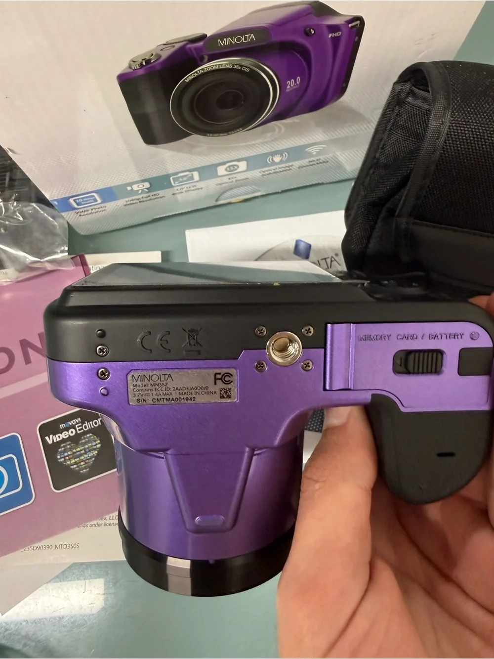 Minolta purple compact